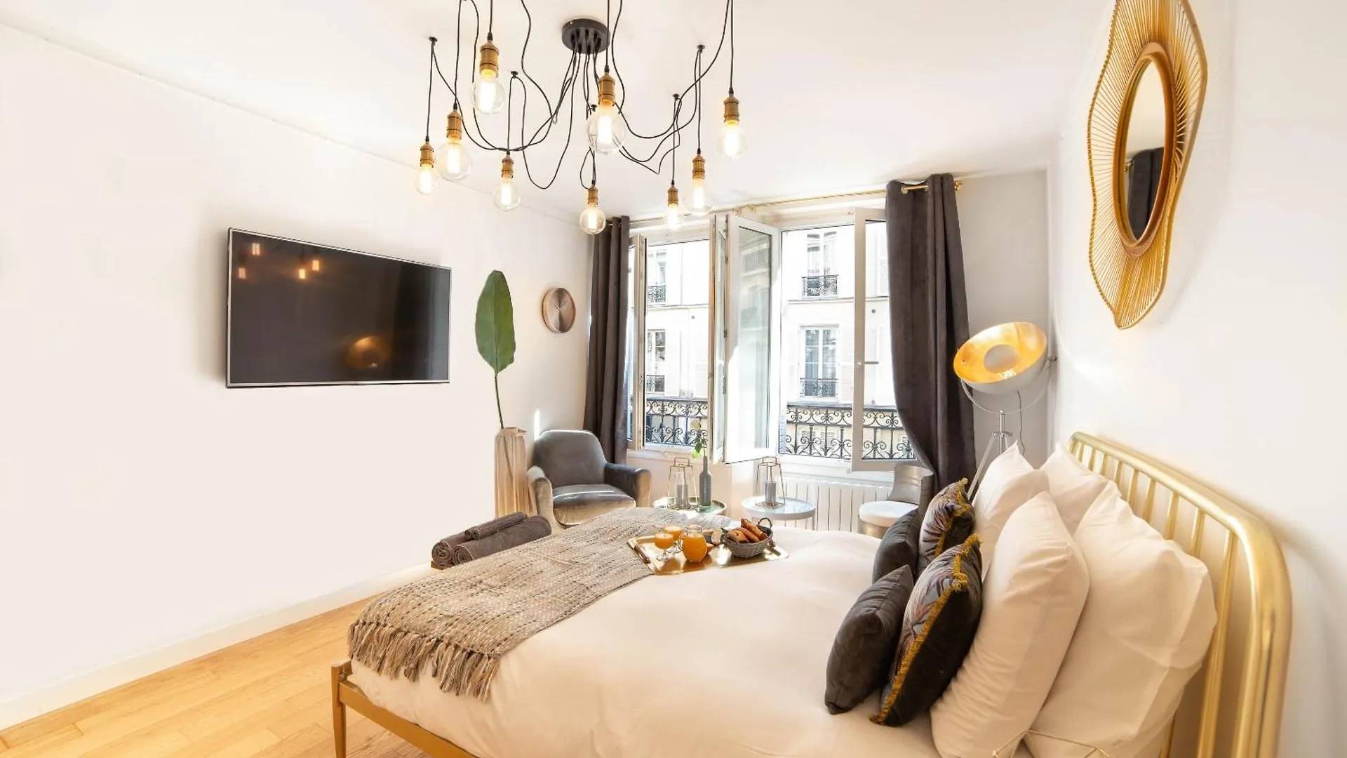 The Charming Rue Cler * Paris