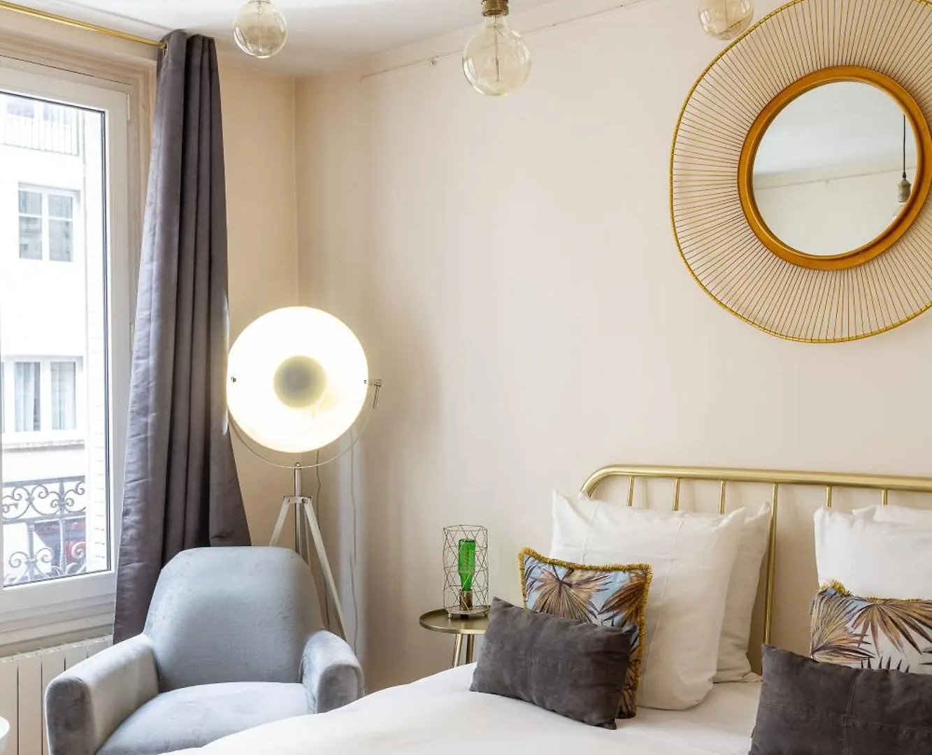 The Charming Rue Cler Apartment *